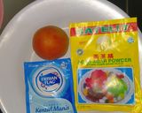 Foto langkah ke 1 dari resep Pudding Susu Tomat.