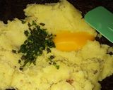 Foto langkah ke 3 dari resep Perkedel Isi Telur Puyuh.