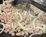 รูปขั้นตอนการทำที่ 2 ของ หมูสับผัดไข่เค็ม