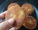 मटर पॅटिस (matar patties recipe in marathi) रेसिपी स्टेप 5 फोटो 