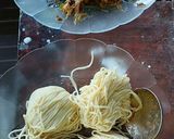 Foto langkah ke 1 dari resep Mie Godok Nyemek.