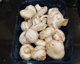 A picture of step 1 of Green Peas Mushroom Masala.