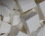 कच्ची हल्दी पनीर (kachi haldi paneer recipe in Hindi) रेसिपी चरण 2 फोटो