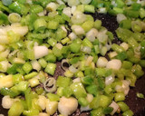 Foto del paso 7 de la receta: Pizza de ajos tiernos