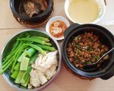 Hình bước làm 6 của món Cơm cháy kho quẹt kèm rau luộc