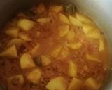 A picture of step 2 of Aloo Keema.