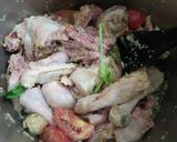 Foto langkah ke 6 dari resep Semur Ayam Kentang (resep Keluarga).