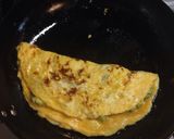 A picture of step 7 of Avocado Omelette.
