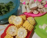 Foto langkah ke 1 dari resep Bening bayam jagung terong.