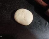 A picture of step 3 of Paneer paratha.