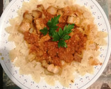 Foto del paso 8 de la receta: Corbatines en salsa pomodoro con chicharrón