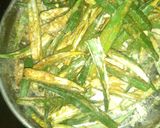 A picture of step 2 of Crispy Fry Okra.