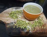 A picture of step 2 of Whole green moong dal soup.