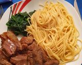 Foto del paso 4 de la receta Espinaca, carne y fideos! Carbohidratos y proteína!