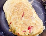 Foto del paso 3 de la receta: Tortilla francesa con pimientos y atún