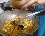 A picture of step 3 of Spicy Thai veg Noodles.