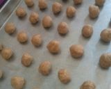 Foto langkah ke 2 dari resep Kue kacang.