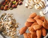A picture of step 1 of Dates and Dry Fruits Laddu.