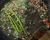 Foto langkah ke 5 dari resep Spaghetti aglio olio versi sawit.