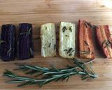A picture of step 5 of Rosemary roasted carrots.