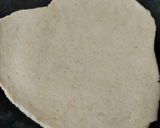 A picture of step 5 of Triangle paratha.