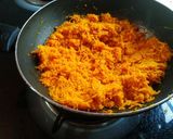 गाजर का हलवा(Gajar ka halwa recipe in Hindi) रेसिपी चरण 2 फोटो