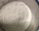 A picture of step 2 of Karachi halwa.