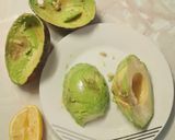 Foto del paso 2 de la receta Ensalada de salmón con aguacates, queso fresco y tomate