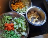 ডাঁটা দিয়ে পাঁচমিশালী সব্জী (data diye panchmishali sabji recipe in Bengali) রেসিপির ধাপ 1 ছবি