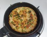 A picture of step 5 of Soyabean Rostie/ Uttapa.