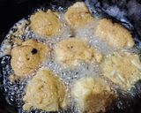 A picture of step 4 of Daal k Pakorey.