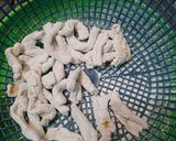 Foto langkah ke 3 dari resep Keripik Usus Ayam.