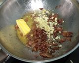 A picture of step 2 of Bacon Spaghetti Aglio Olio.