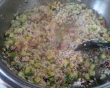A picture of step 6 of Risotto with zucchini and saffron.