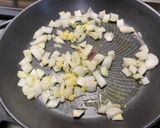 Une image de l'étape 7 de Dos de lieu noir à la crème, oseille et jus de figues.