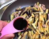 A picture of step 3 of Eggplant Oyster sauce Fry.