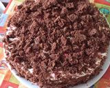 Foto del passaggio 11 della ricetta Mimosa al cioccolato con amarene