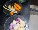 Foto langkah ke 2 dari resep Ayam kampung goreng.