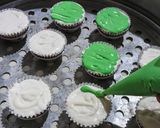 Foto langkah ke 8 dari resep Bolu Kukus Mekar.