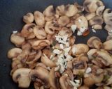 Foto del paso 3 de la receta Hamburguesa con verduras en hojaldre