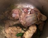 صورة لخطوة 3 من وصفة مرقوق لحم بقدر الضغط 🍲
