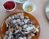 Foto del paso 1 de la receta: Mariscos con arroz