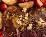 Foto del paso 8 de la receta: #LaCocinaNosUneMi bife de chorizo (entrecot en España) al vino rojo y frutos de estación