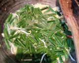 Foto langkah ke 3 dari resep Tumis Kacang Panjang Taoge Telur.