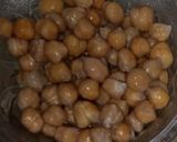 A picture of step 1 of Aalo chana chat.