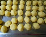 A picture of step 5 of Pineapple Cakes (No Beating Required).