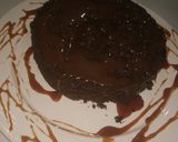 A picture of step 6 of Chocolate cake with caramel.