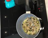 A picture of step 3 of Pithla/Jhunka/Zunka (gramflour porridge).