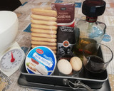 Foto del paso 1 de la receta: Tiramisú con crema sabayón y amor