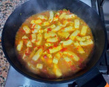 Foto del paso 3 de la receta: Arroz a la sartén con langostinos frescos y potas